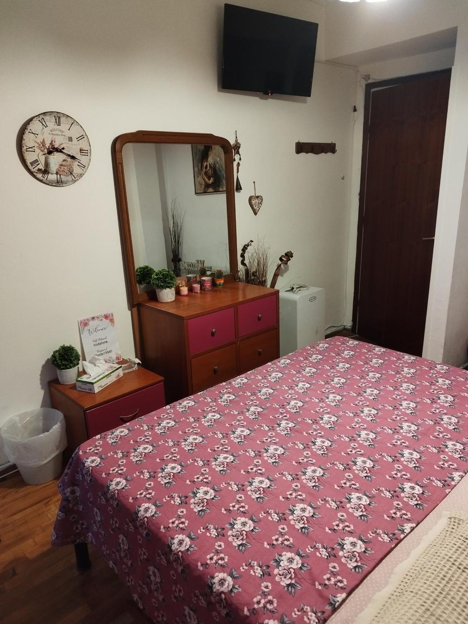 Private Rooms In Shared House سالونيك الغرفة الصورة